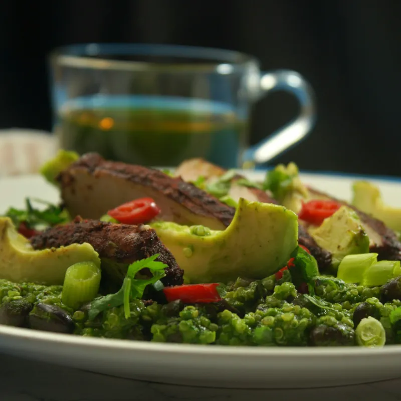 Black beans salad with grilled chicken healthy recipe